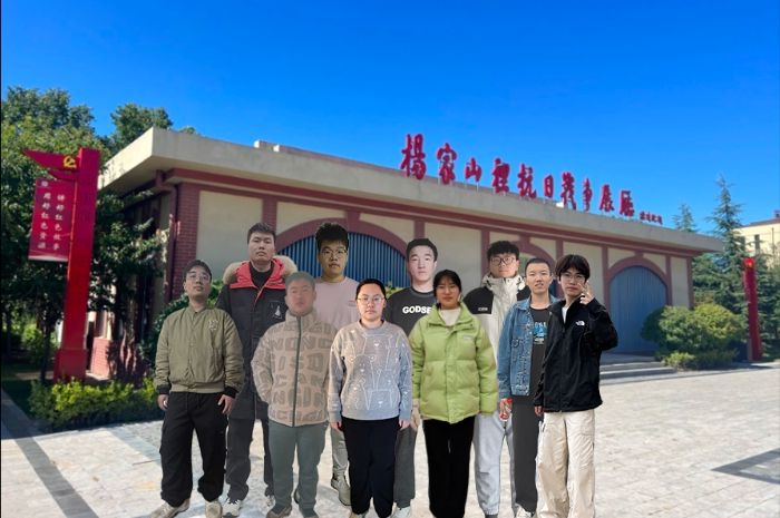 ���к�ɫ����